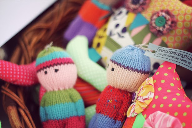 fete-knitted-dolls